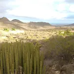 El Cerro De La Luna 2*