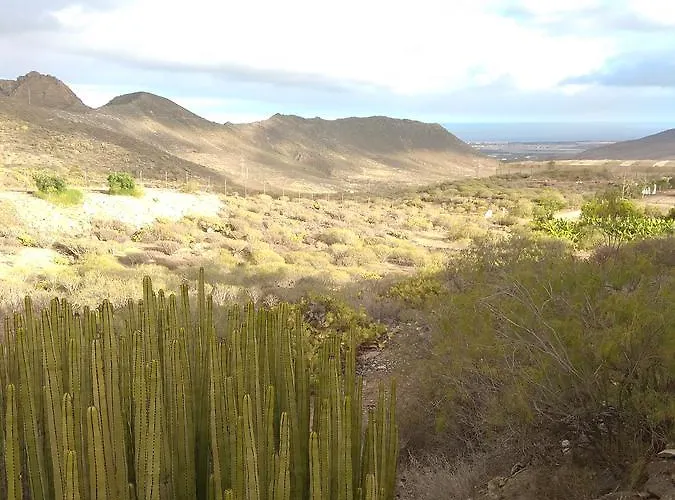 El Cerro De La Luna 2*