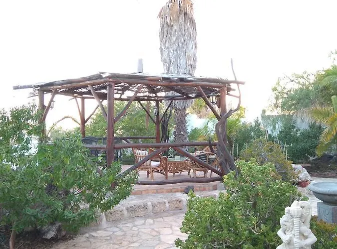 Πανσιόν El Cerro De La Luna