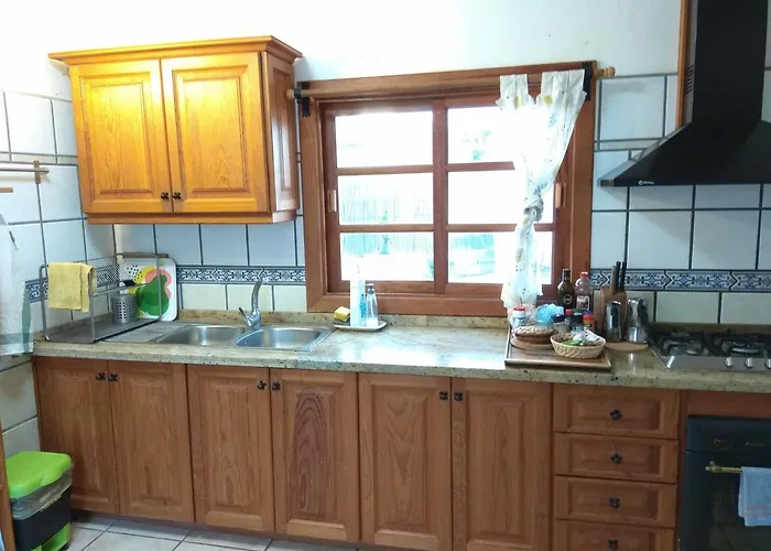 月亮山旅馆 2* 阿罗纳