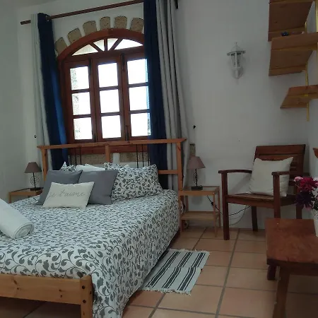 Guest house El Cerro De La Luna